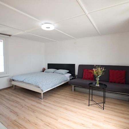Lake Getaway Apartment With Private Entrance, Right On The Lake Constance Cycle Path, Barbecue Area, Free Wifi, Netflix And Free Bikes Salmsach Bagian luar foto