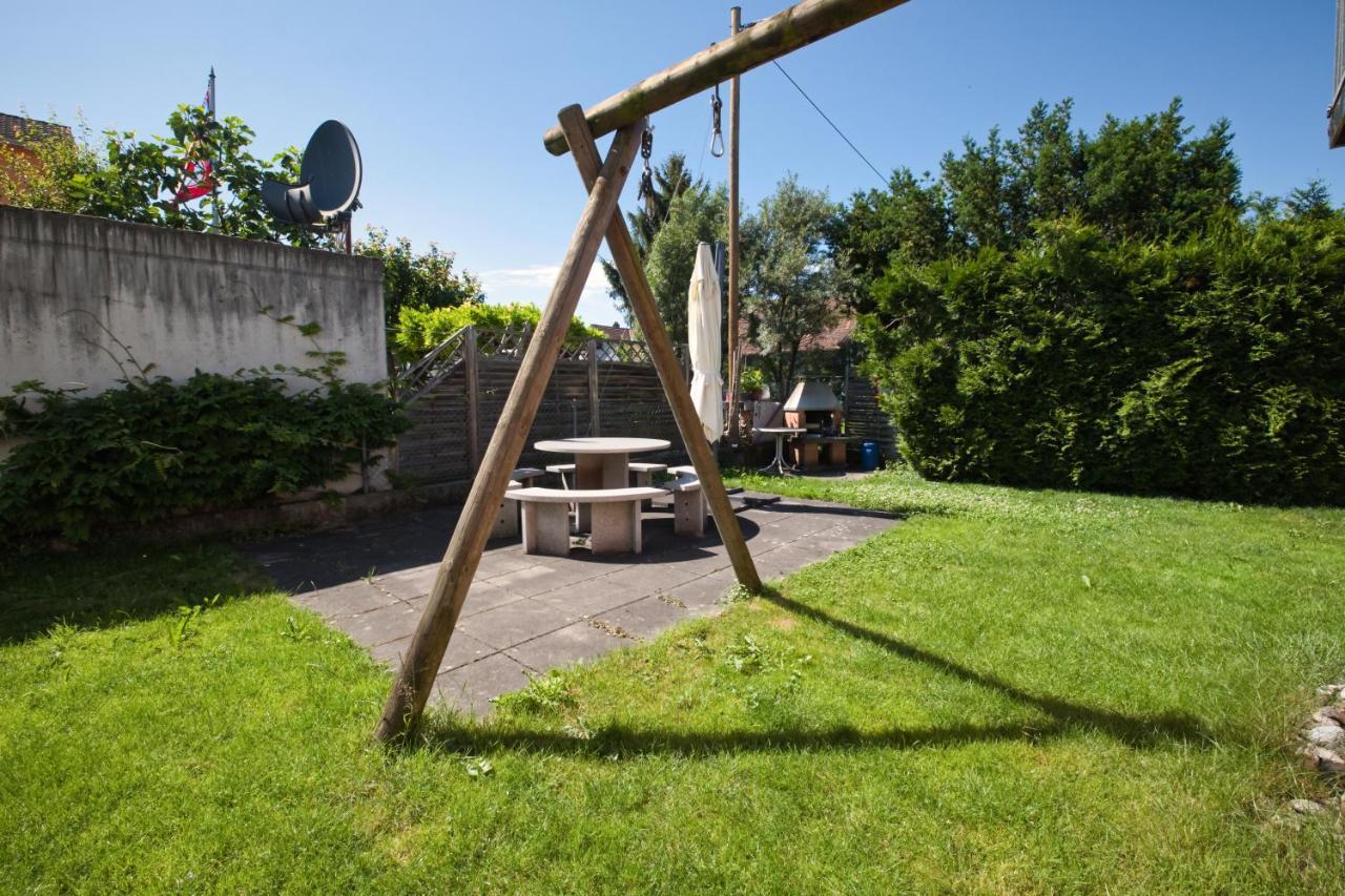 Lake Getaway Apartment With Private Entrance, Right On The Lake Constance Cycle Path, Barbecue Area, Free Wifi, Netflix And Free Bikes Salmsach Bagian luar foto